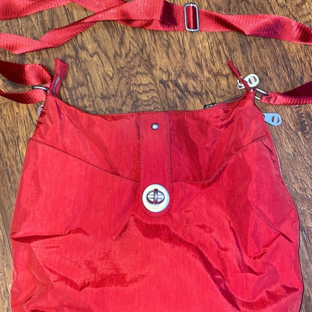 Baggallini Crossbody Purse